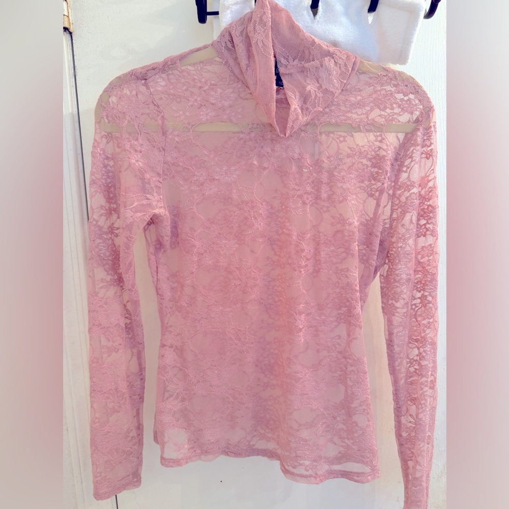 Light pink lace top, wild fable size small